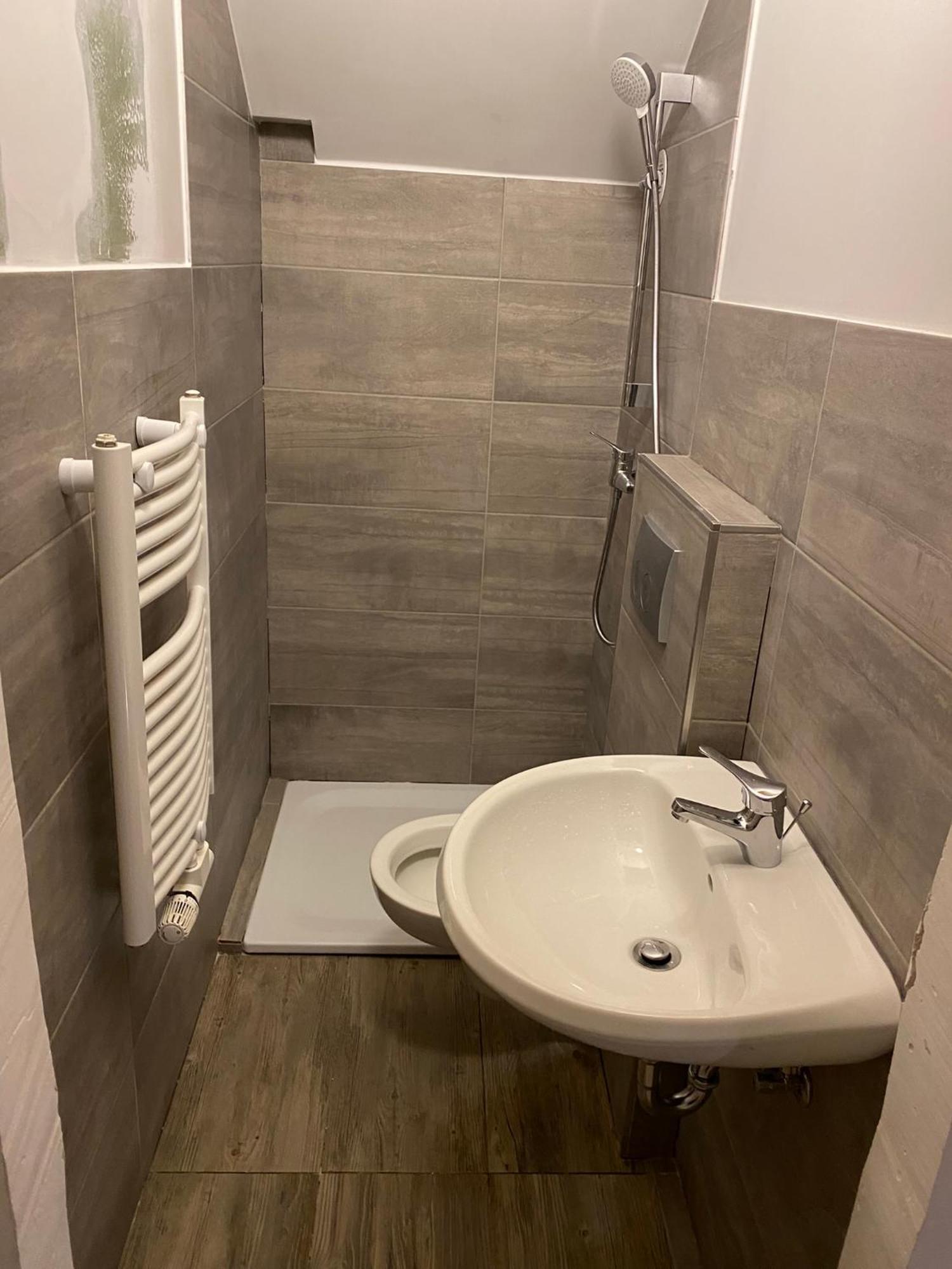 אסן Ruhiges Zimmer Im Gasthaus מראה חיצוני תמונה